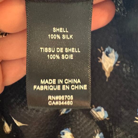 Rebecca Taylor Silk Peplum Blue Floral Top Black Textured Flutter Sleeve Sz 6 - Picture 5 of 7